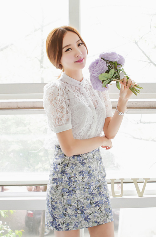 Top các kiểu áo sơ mi nữ dễ thương nhất hiện nay 