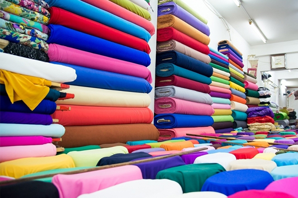 Lựa chọn chất liệu vải may phù hợp cho từng ngành nghề